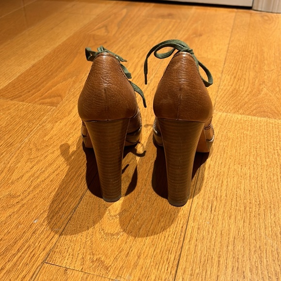 Cognac leather lace up thick heeled shoes - Picture 3 of 4